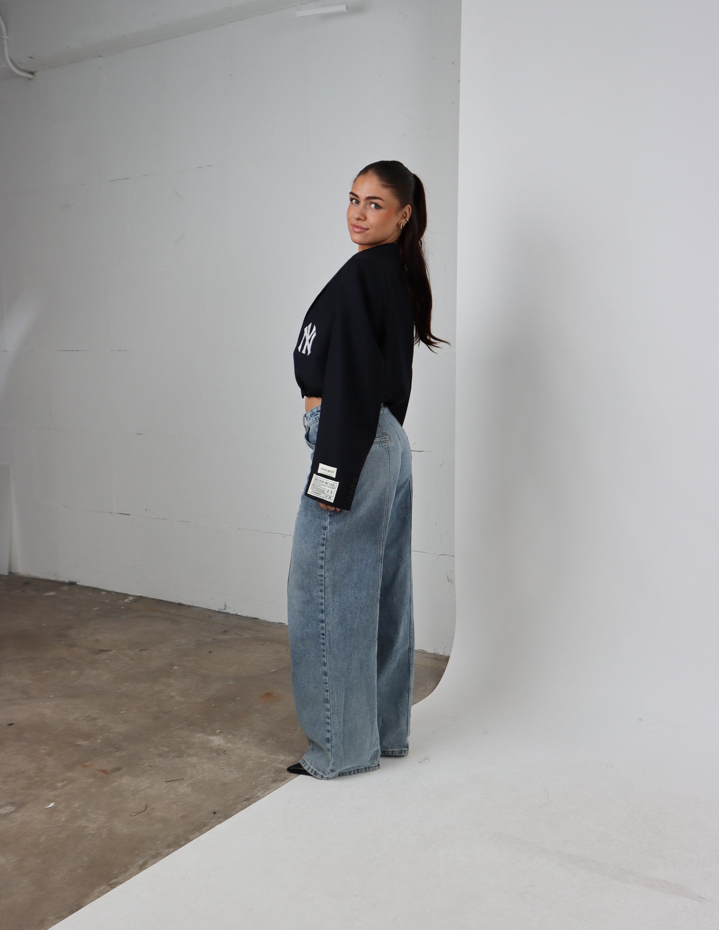 RENUED CROPPED BOMBER NY INSPIRED BLAZER NAVY