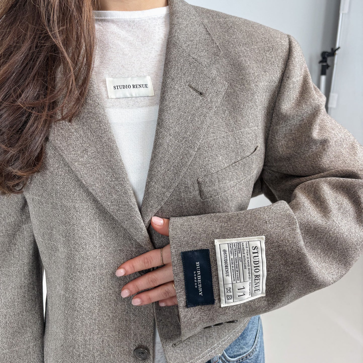 RENUED CROPPED TAILORED YSL BLAZER BEIGE