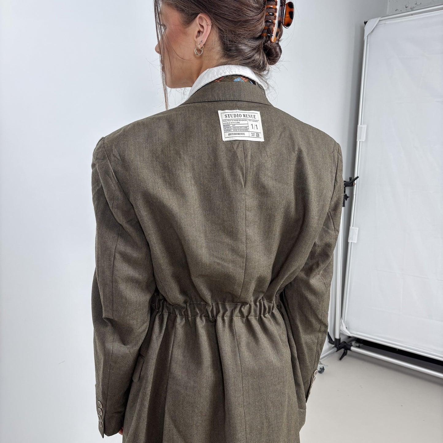 RENUED TAILORED YSL BLAZER TAUPE