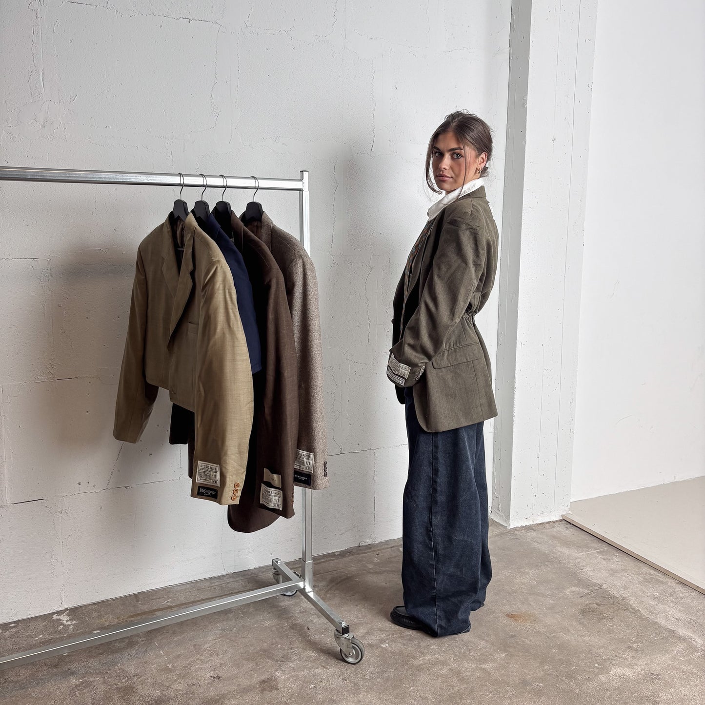 RENUED TAILORED YSL BLAZER TAUPE