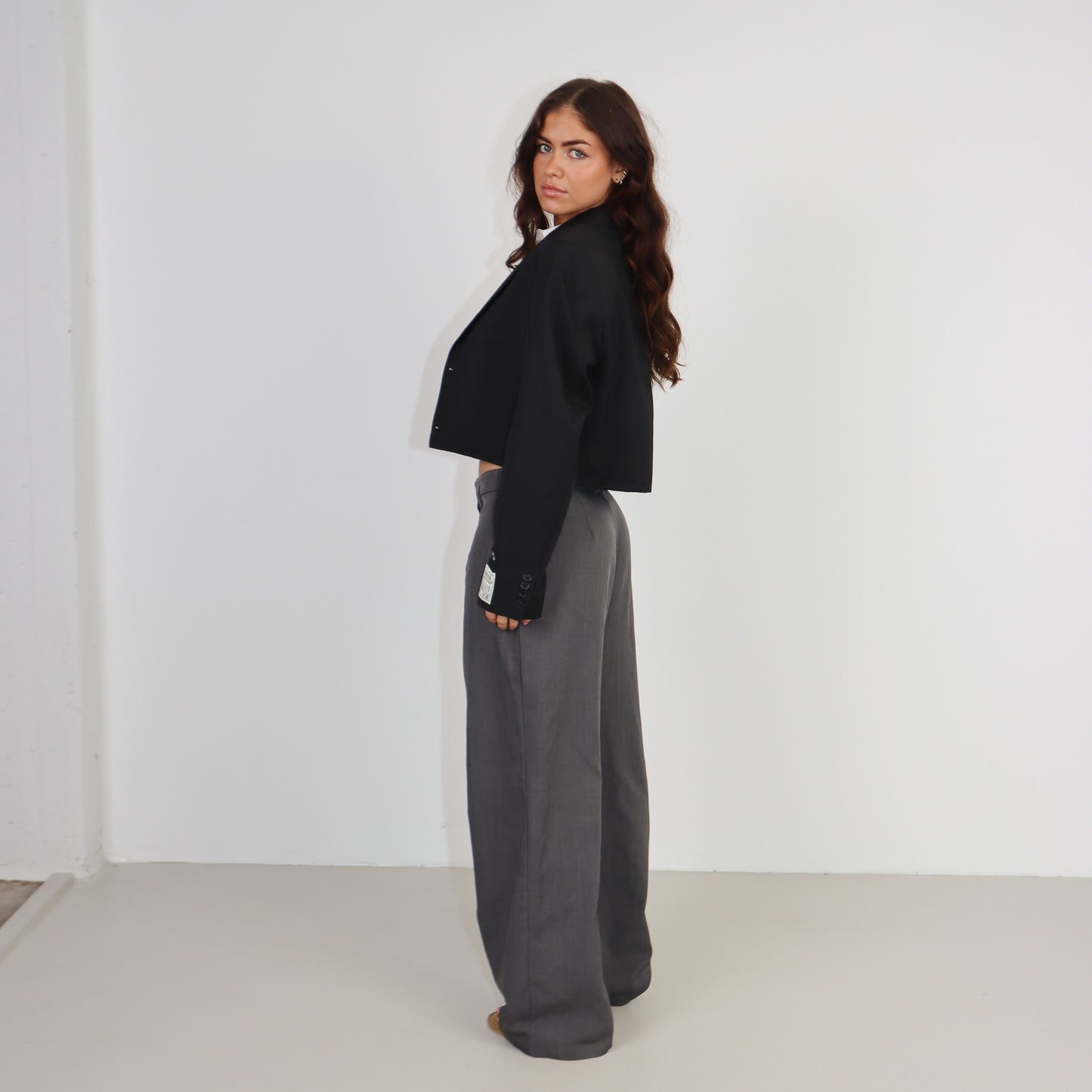 RENUED CROPPED YSL BLAZER DARK GREY STRIPED